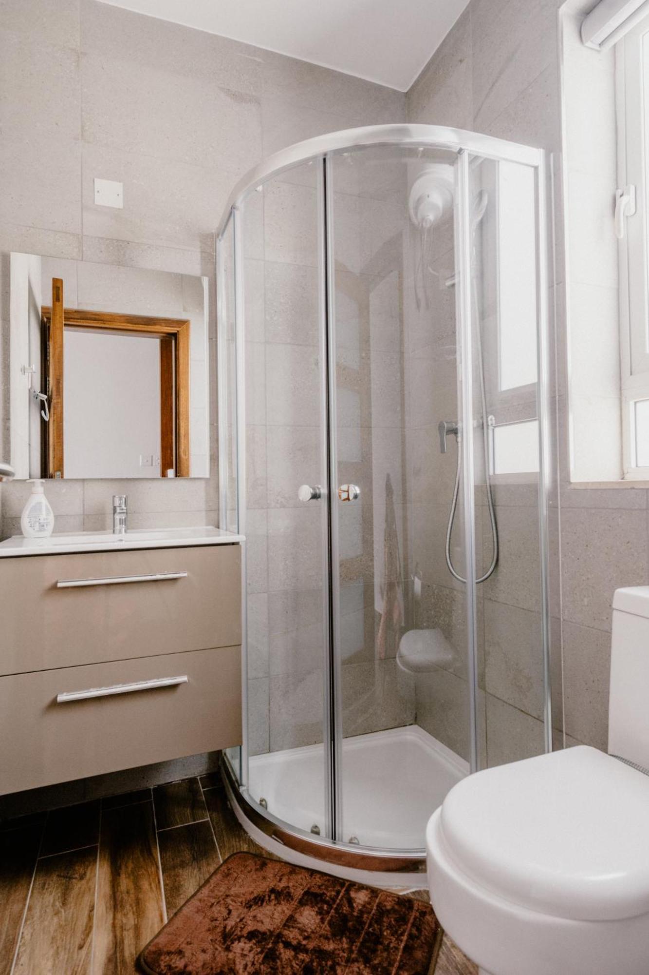 Appartamento La88 Bayview Penthouse With Jacuzzi Sliema Esterno foto