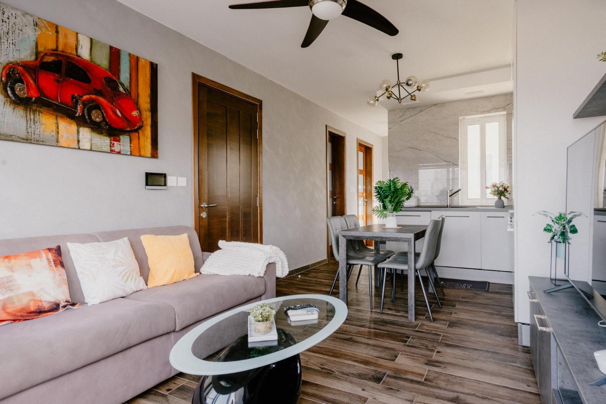 Appartamento La88 Bayview Penthouse With Jacuzzi Sliema Esterno foto