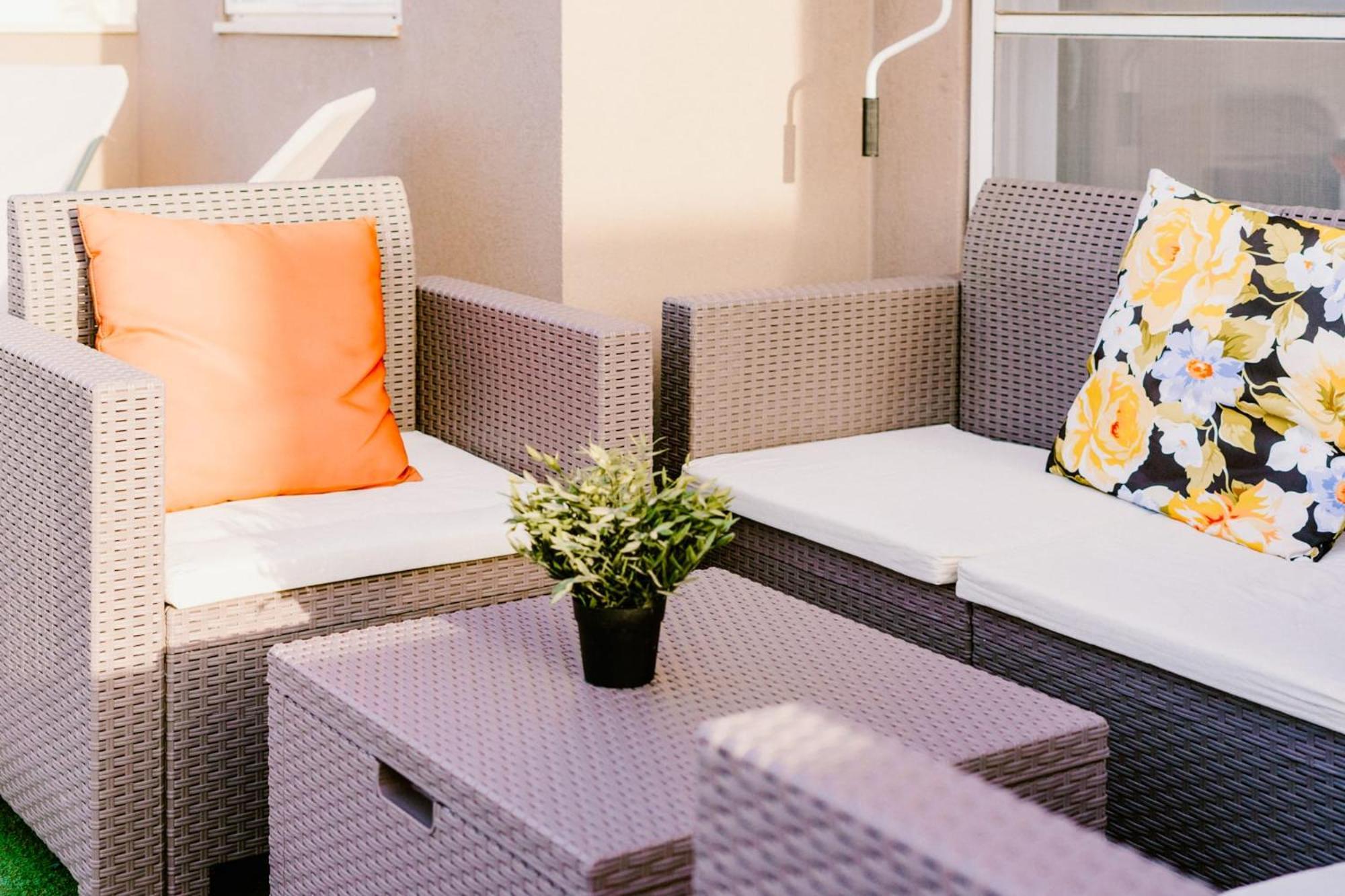 Appartamento La88 Bayview Penthouse With Jacuzzi Sliema Esterno foto